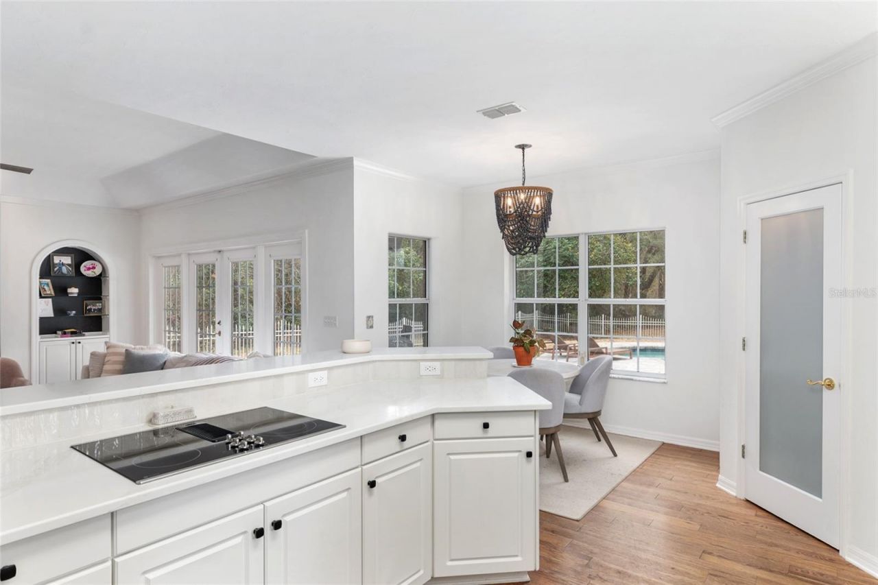 11121 NW 15th Place, Gainesville, FL 32606 Photo