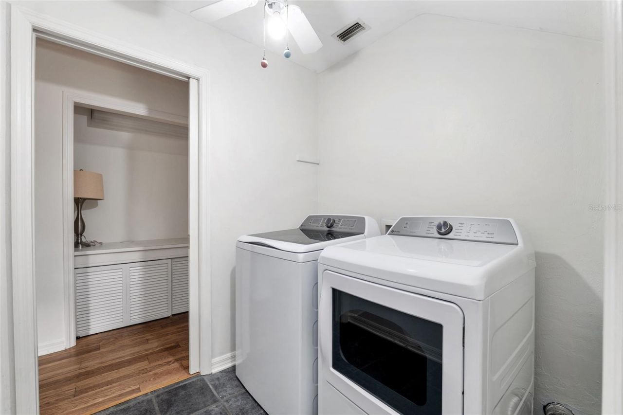 11121 NW 15th Place, Gainesville, FL 32606 Photo