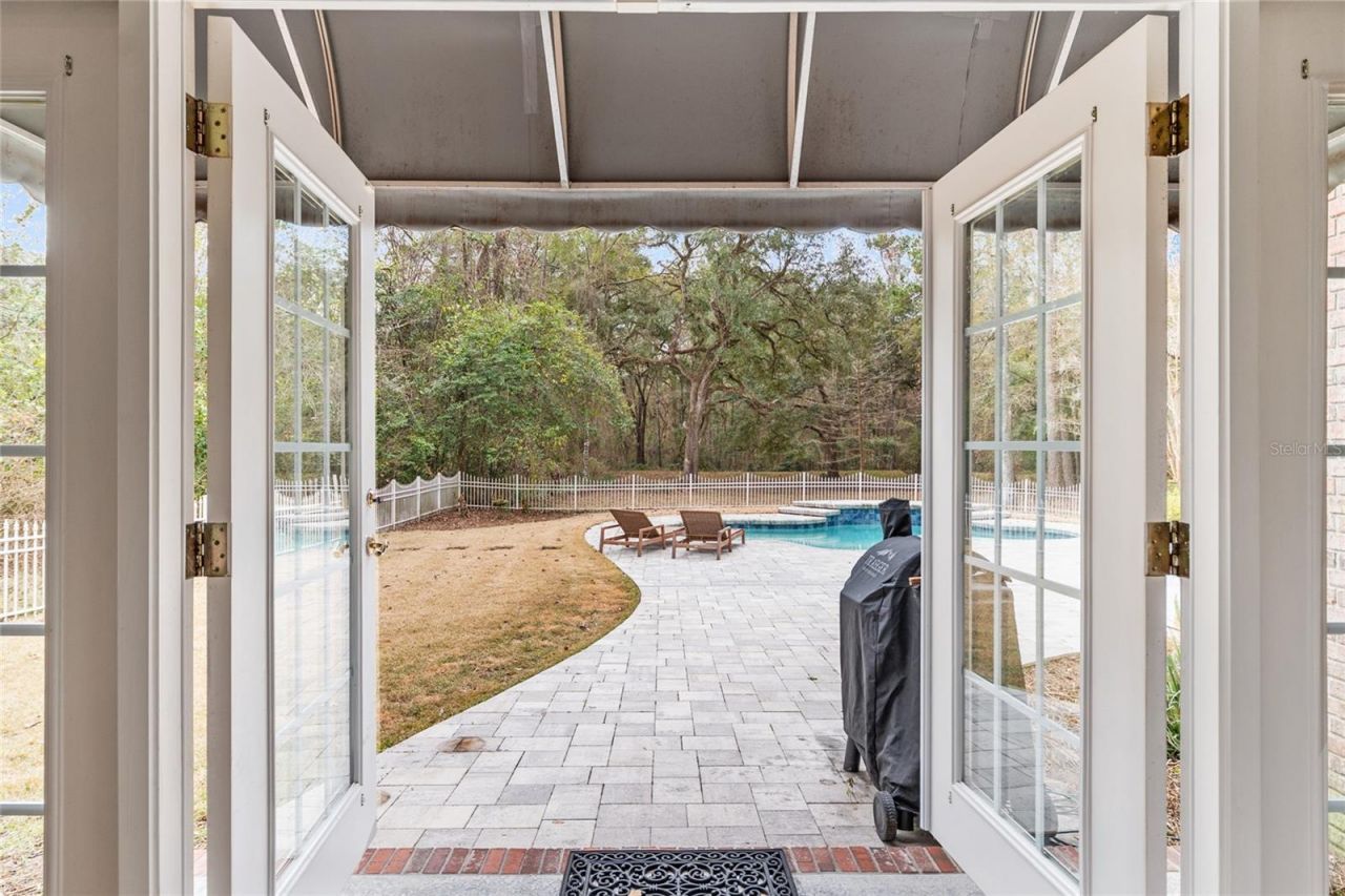 11121 NW 15th Place, Gainesville, FL 32606 Photo