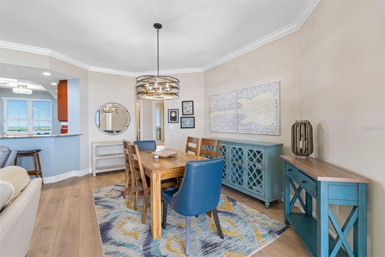 5823 Bowen Daniel Drive, Unit 703, Tampa, FL 33616 Photo