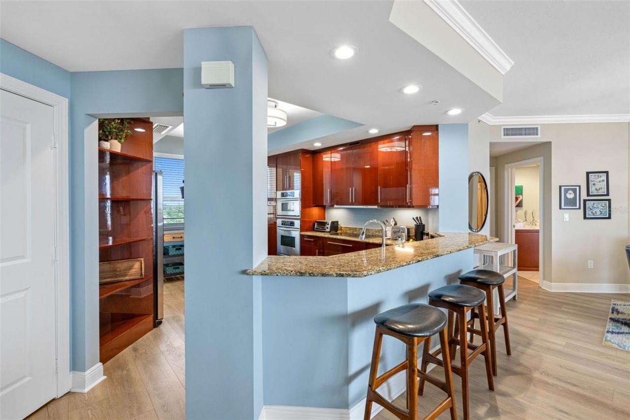 5823 Bowen Daniel Drive, Unit 703, Tampa, FL 33616 Photo