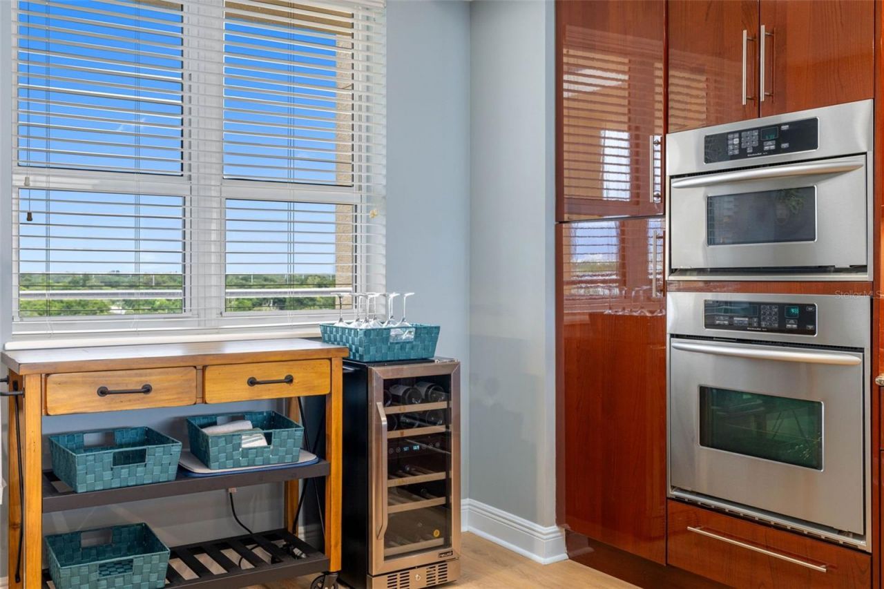 5823 Bowen Daniel Drive, Unit 703, Tampa, FL 33616 Photo