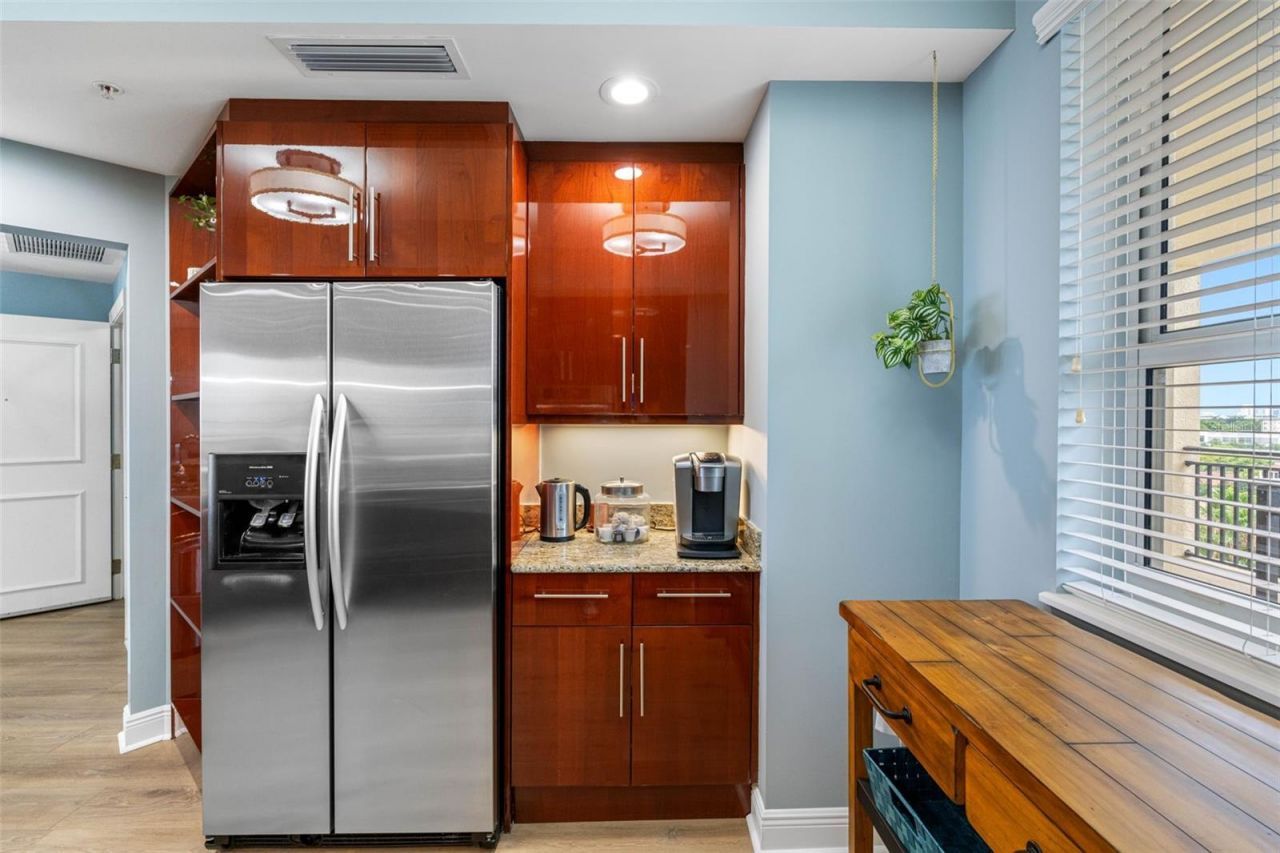 5823 Bowen Daniel Drive, Unit 703, Tampa, FL 33616 Photo