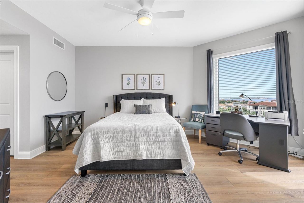 5823 Bowen Daniel Drive, Unit 703, Tampa, FL 33616 Photo