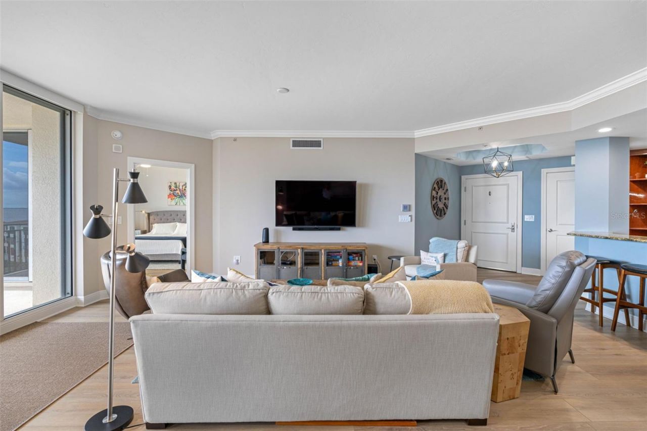 5823 Bowen Daniel Drive, Unit 703, Tampa, FL 33616 Photo