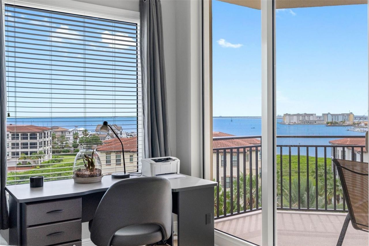 5823 Bowen Daniel Drive, Unit 703, Tampa, FL 33616 Photo