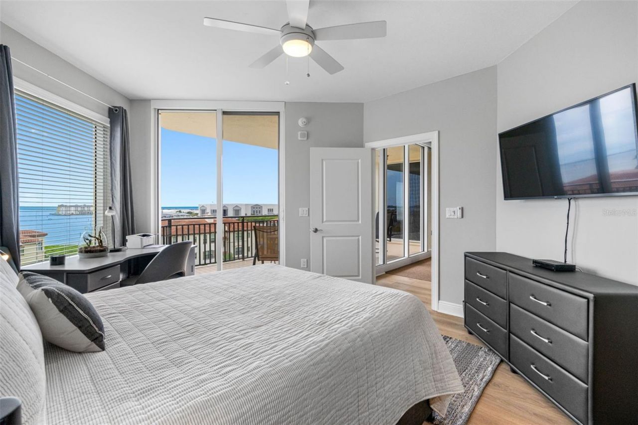 5823 Bowen Daniel Drive, Unit 703, Tampa, FL 33616 Photo