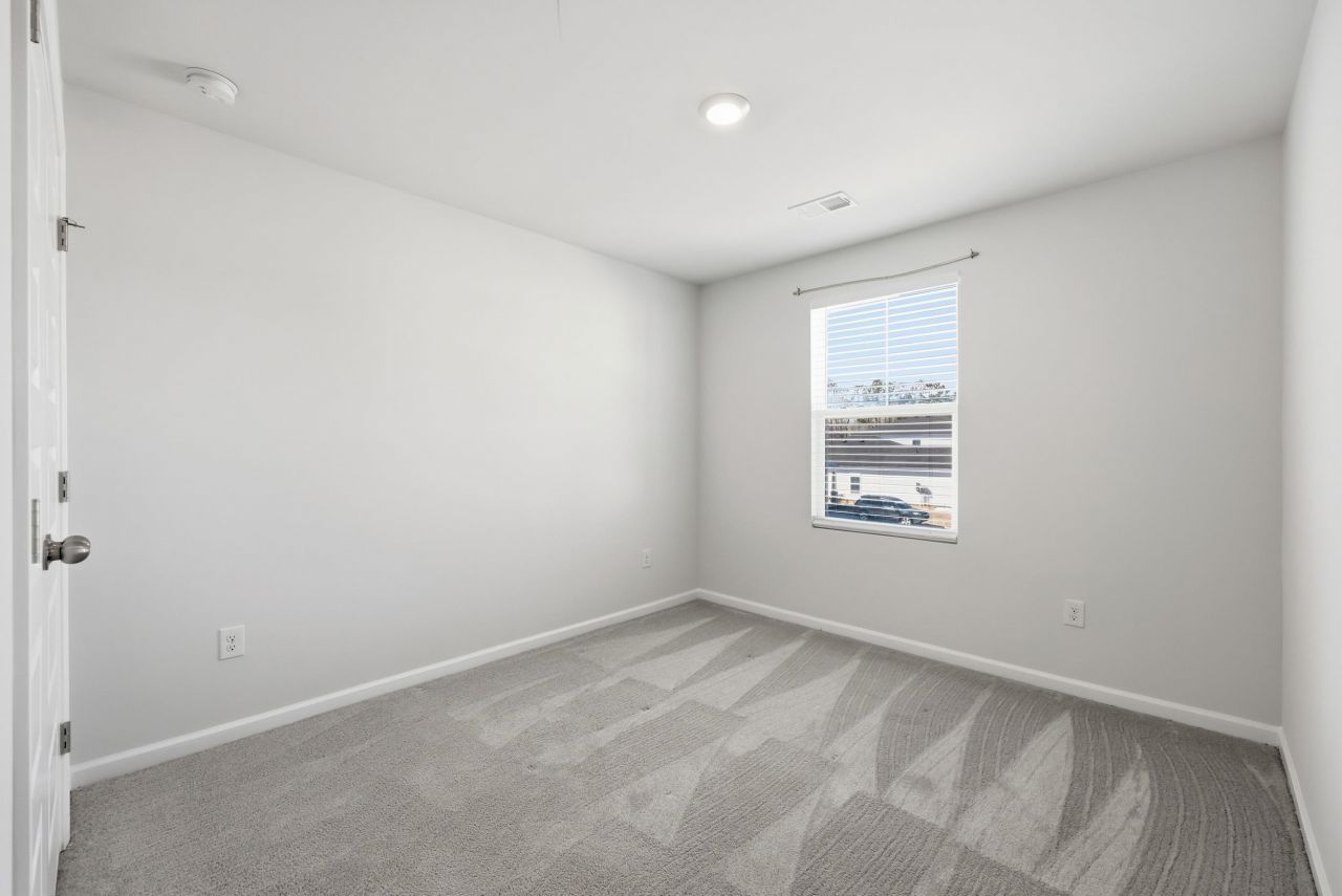 700 Dusty Pine Way Photo 37