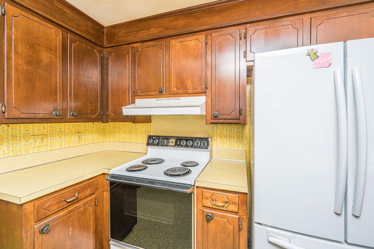 105 Chalcott Place Photo 17