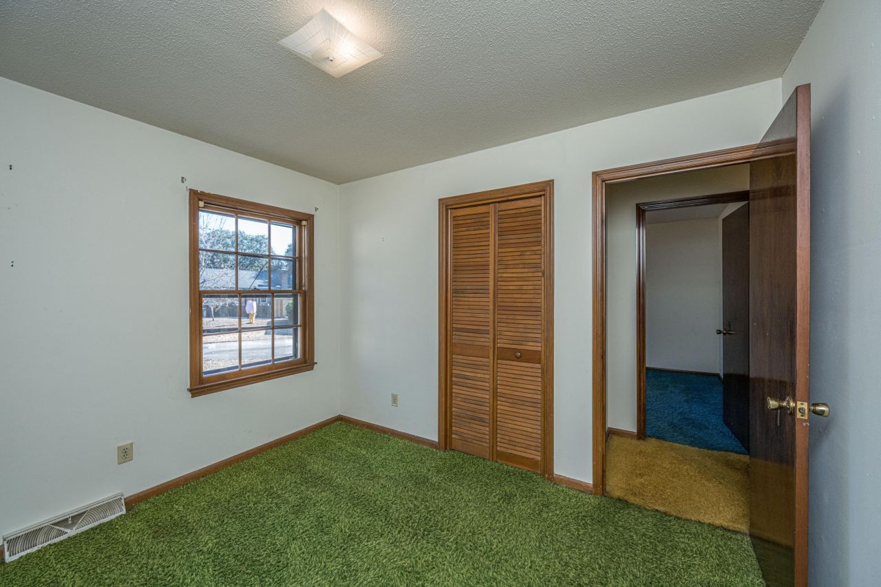 105 Chalcott Place Photo 21