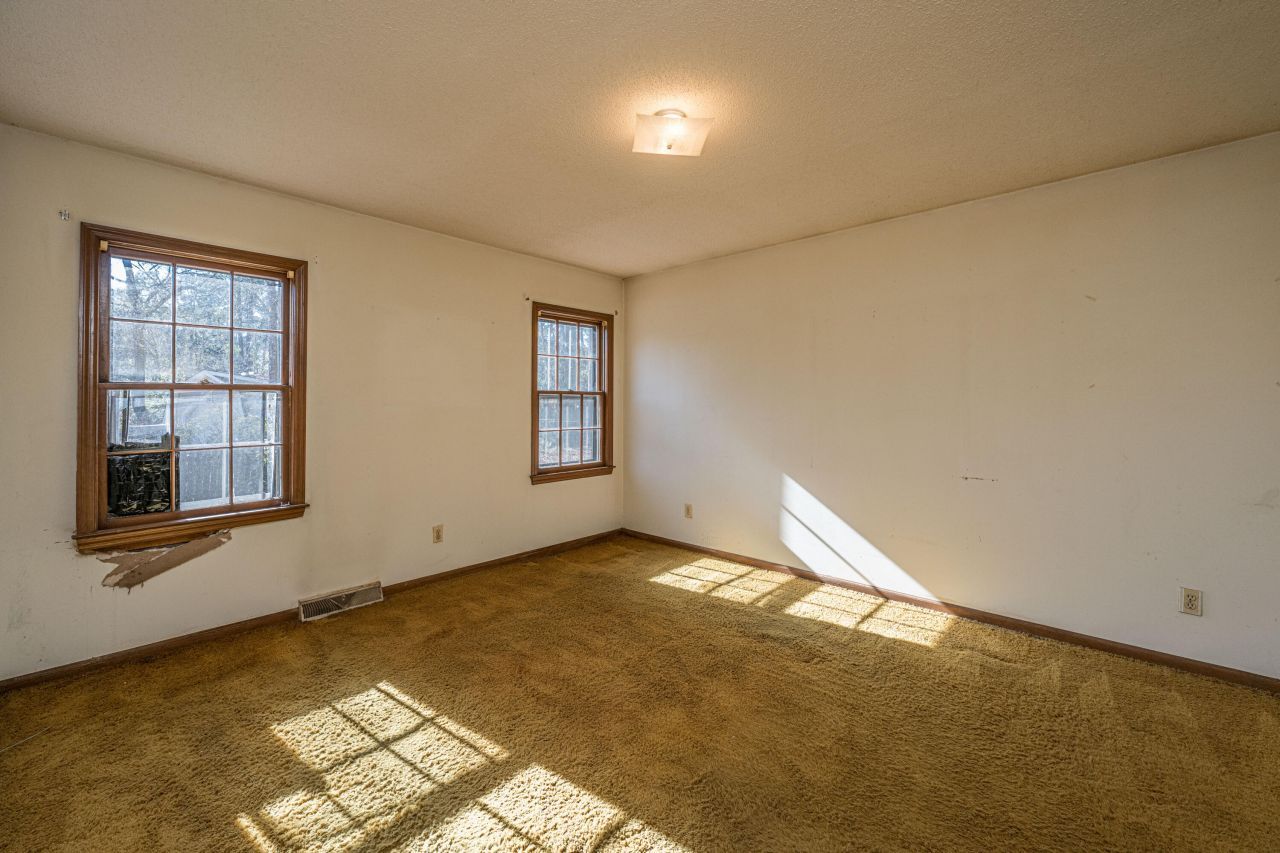 105 Chalcott Place Photo 27