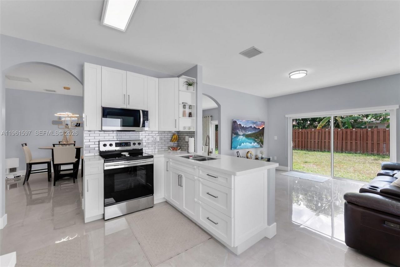 14234 SW 155th Ct, Miami, FL 33196 Photo