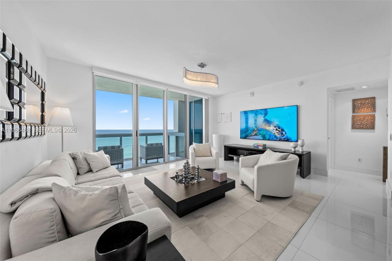 6899 Collins Ave, Unit 2207, Miami Beach, FL 33141 Photo