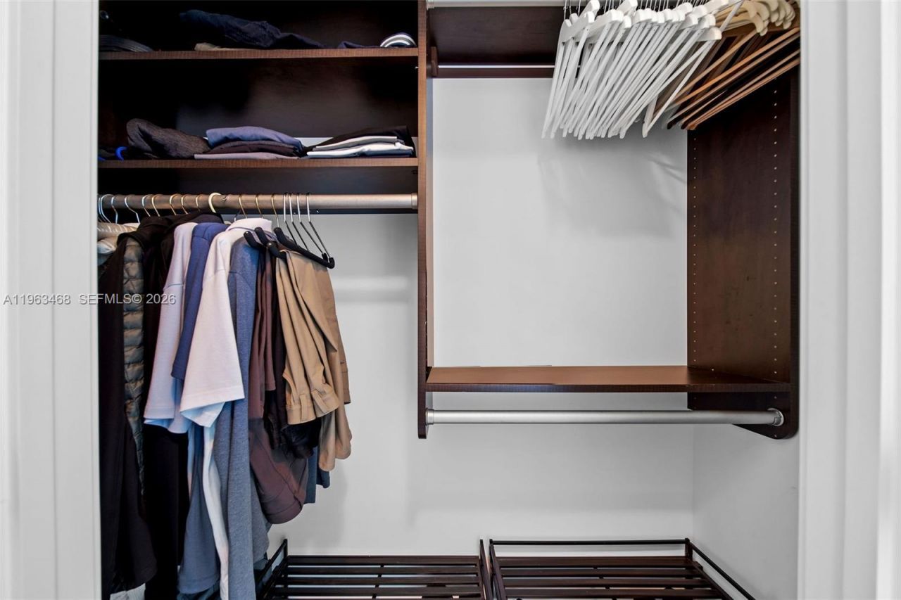 6899 Collins Ave, Unit 2207, Miami Beach, FL 33141 Photo