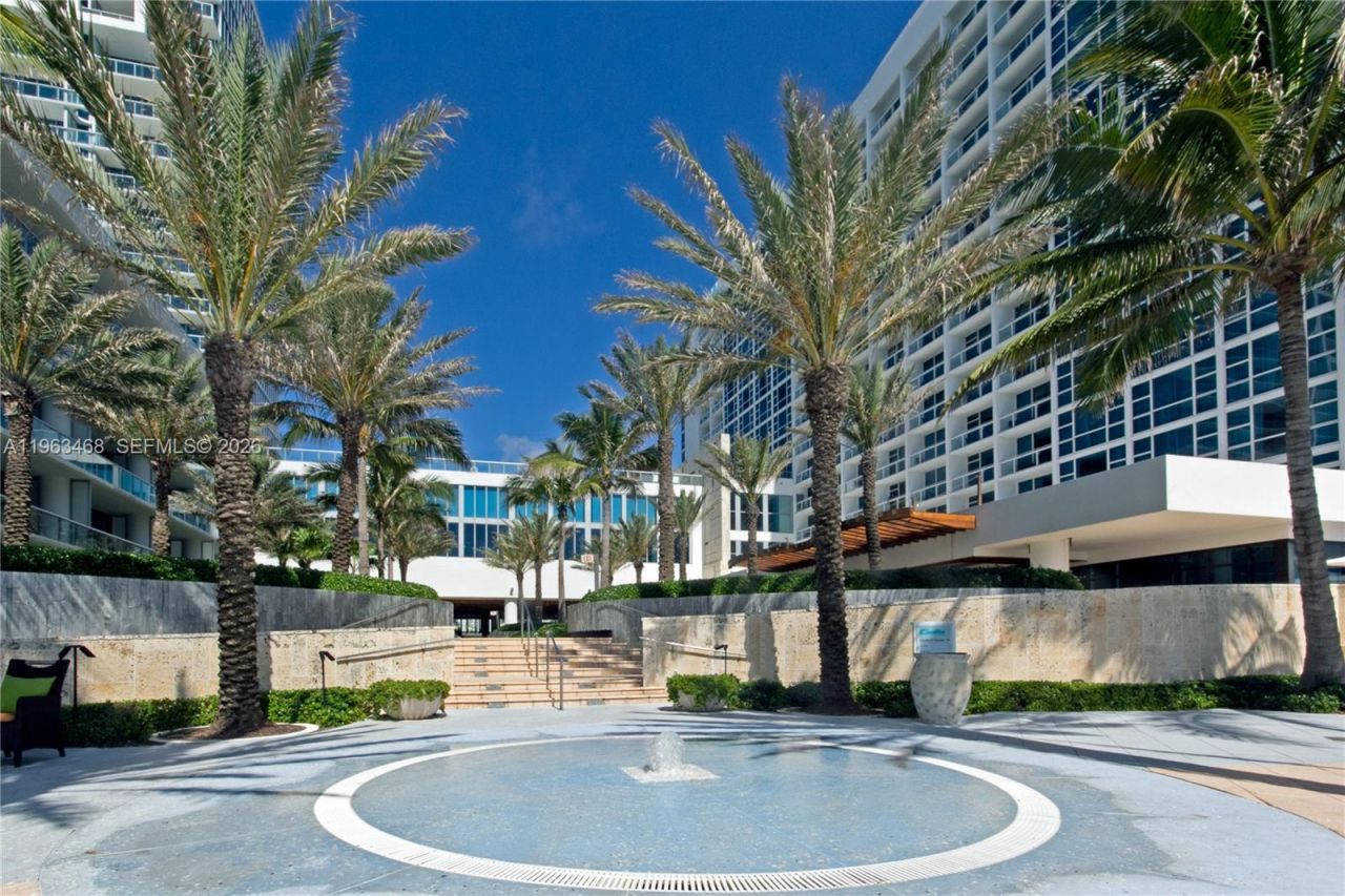 6899 Collins Ave, Unit 2207, Miami Beach, FL 33141 Photo
