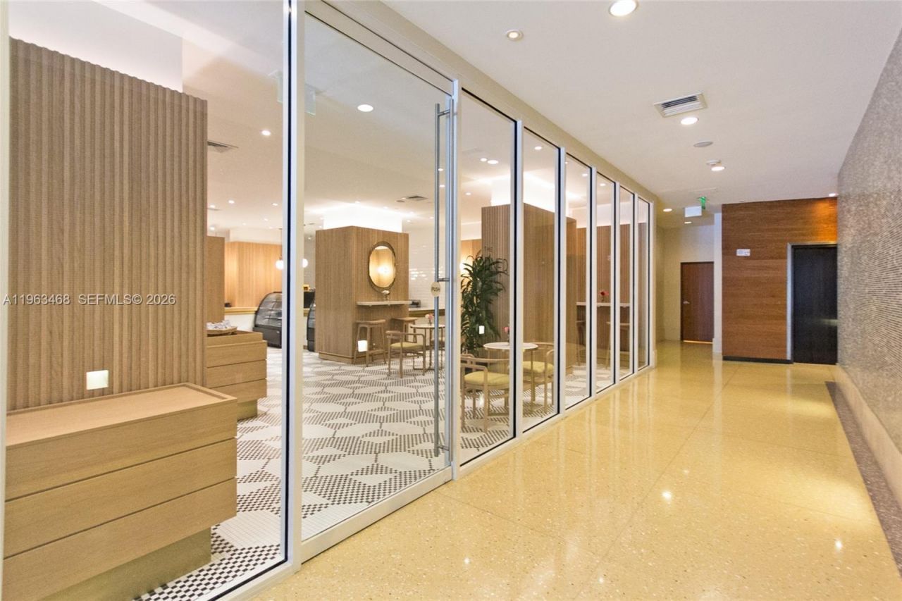 6899 Collins Ave, Unit 2207, Miami Beach, FL 33141 Photo