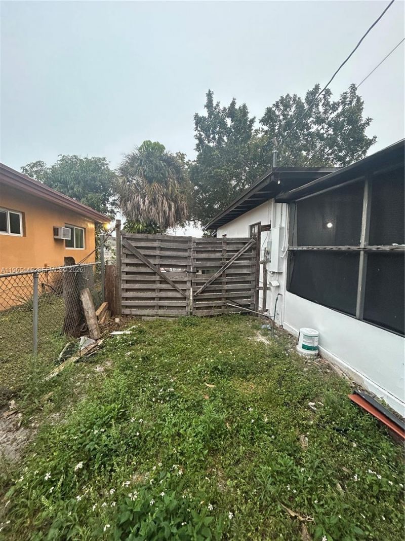 1080 NW 121st St, North Miami, FL 33168 Photo