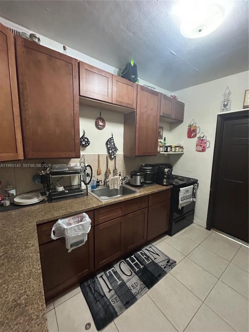 1080 NW 121st St, North Miami, FL 33168 Photo