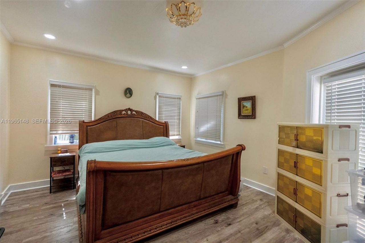 906 Genoa St, Coral Gables, FL 33134 Photo