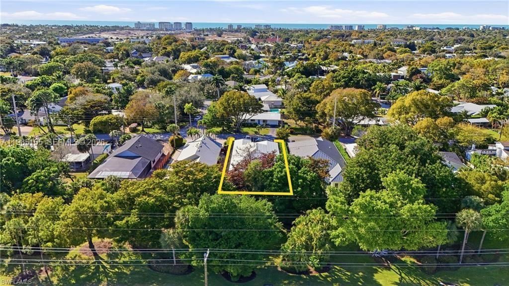 1050 13th St N, Naples, FL 34102 Photo