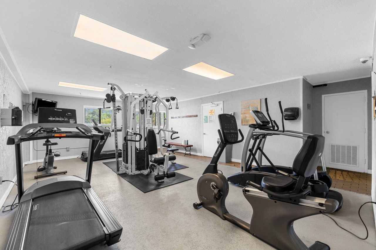 5905 South Kings Hwy. Photo 19