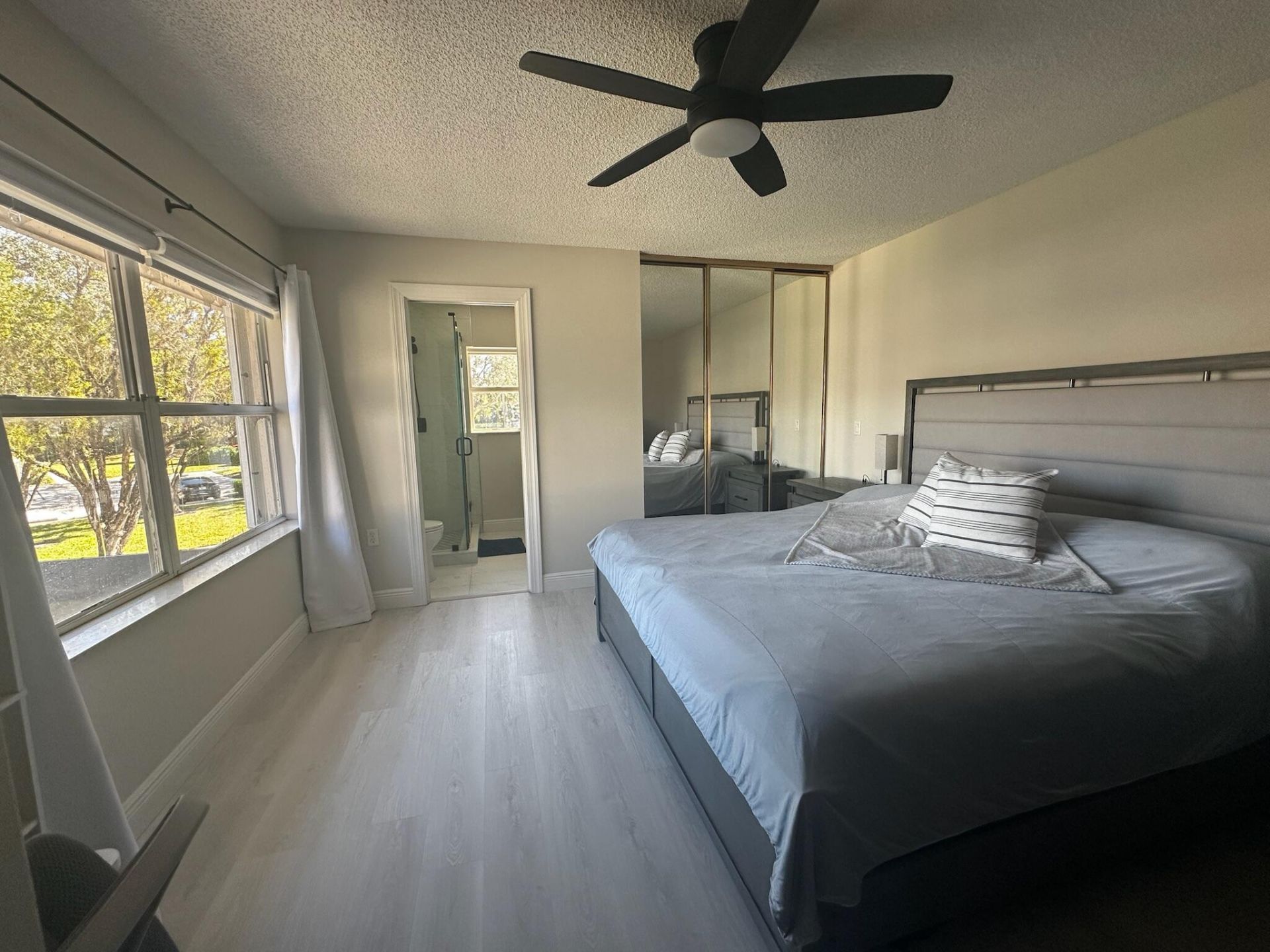 39 Essex Court, Unit B, Royal Palm Beach, FL 33411 Photo