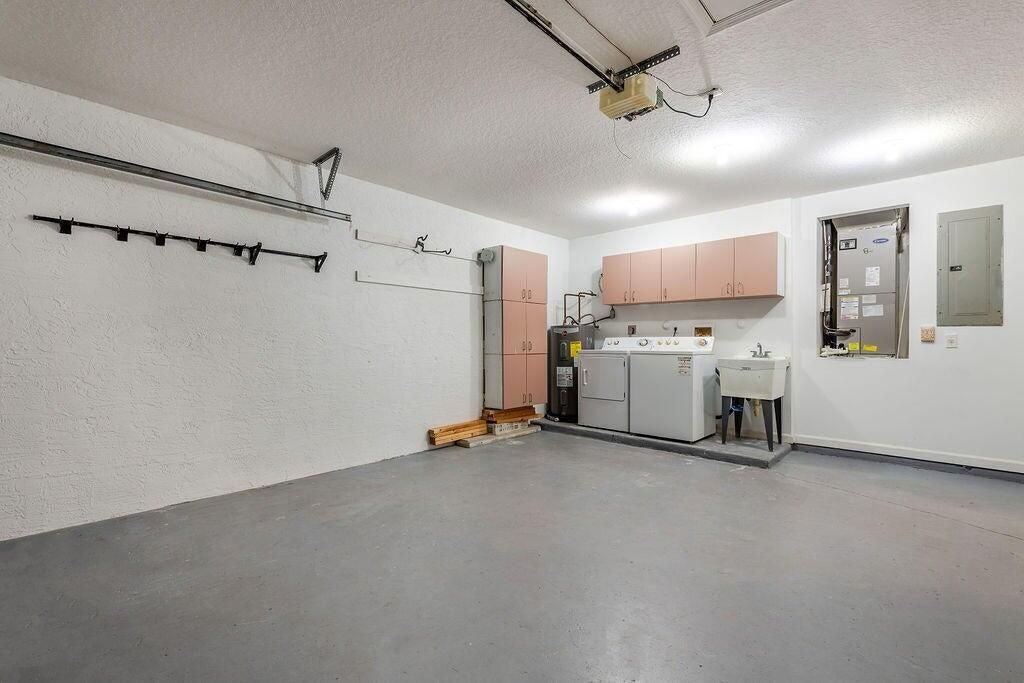 1975 Oak Berry Circle, Wellington, FL 33414 Photo