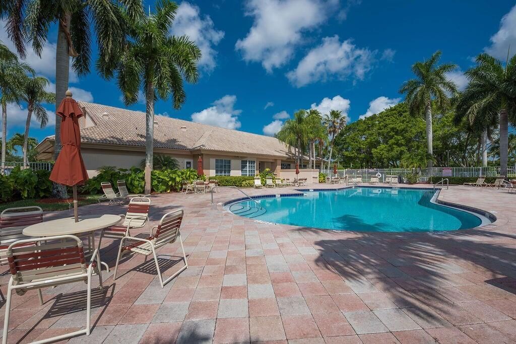 1975 Oak Berry Circle, Wellington, FL 33414 Photo