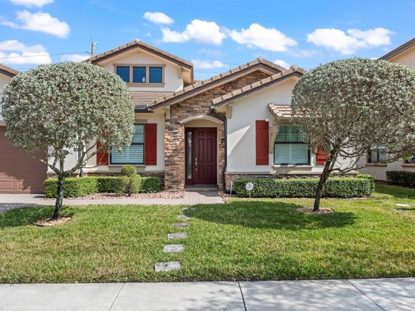 8840 Watercrest Cir E, Parkland, FL 33076