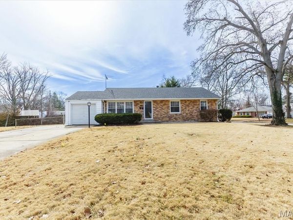 968 Buckeye Drive, St Louis, MO 63135