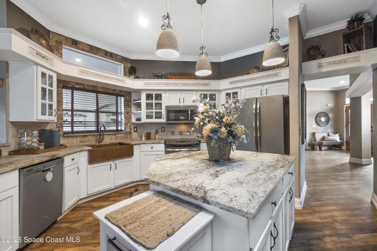 663 Sheridan Woods Drive , Melbourne, FL 32904 Photo