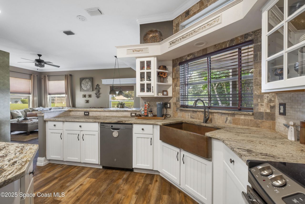 663 Sheridan Woods Drive , Melbourne, FL 32904 Photo