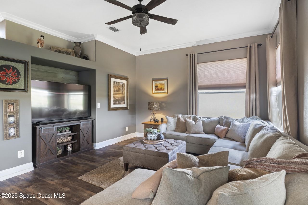 663 Sheridan Woods Drive , Melbourne, FL 32904 Photo