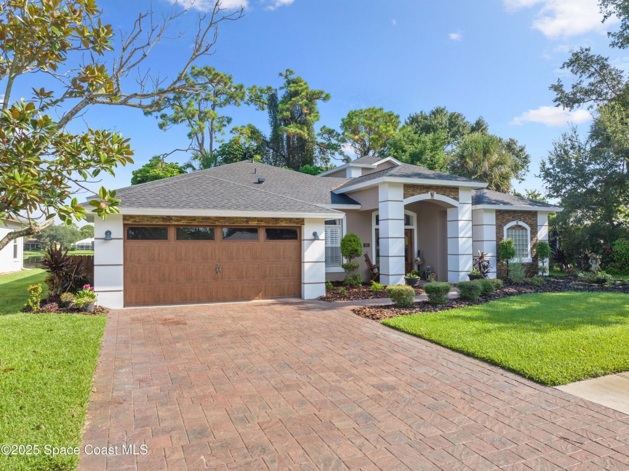 663 Sheridan Woods Drive , Melbourne, FL 32904 Photo