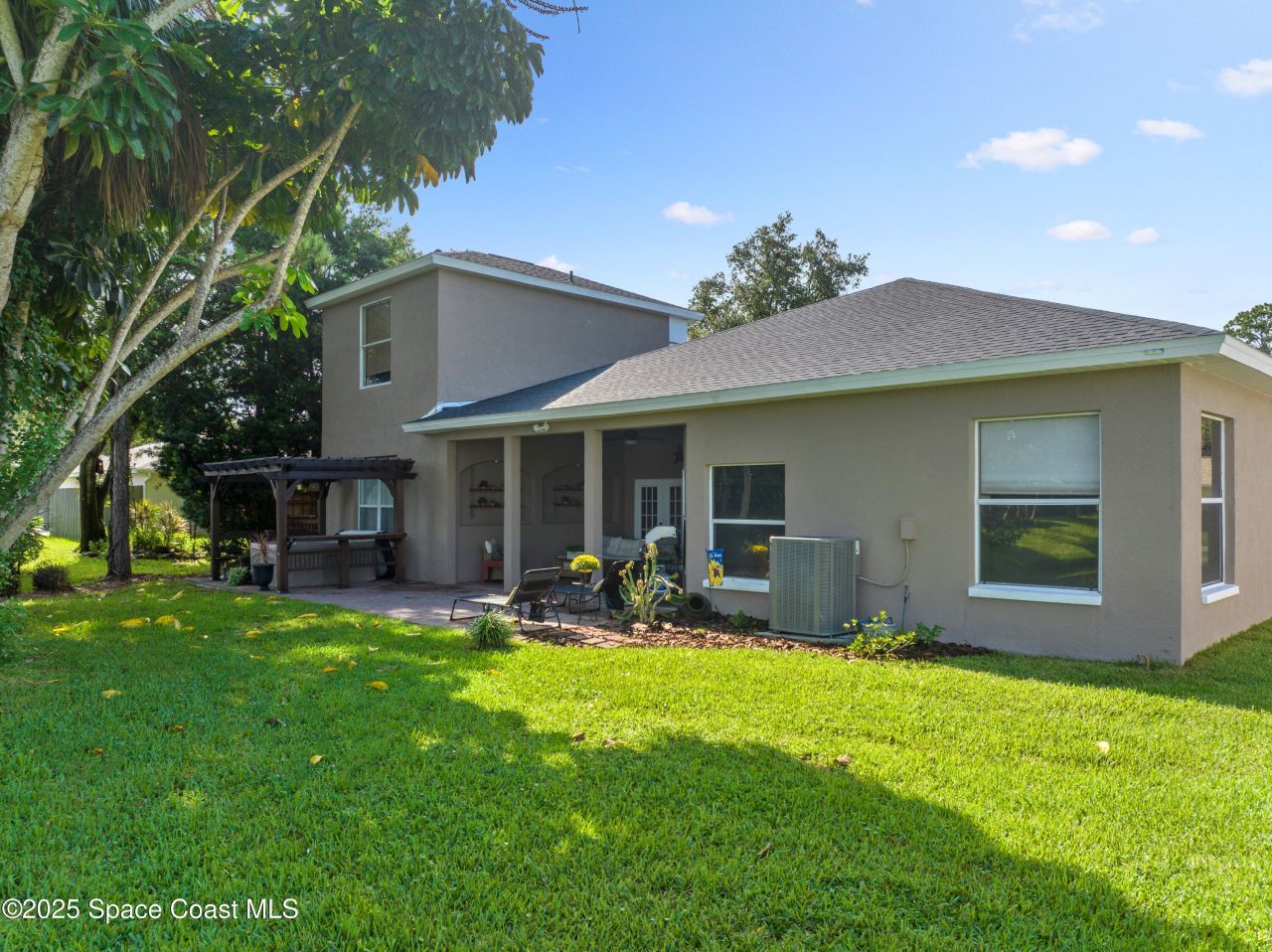 663 Sheridan Woods Drive , Melbourne, FL 32904 Photo