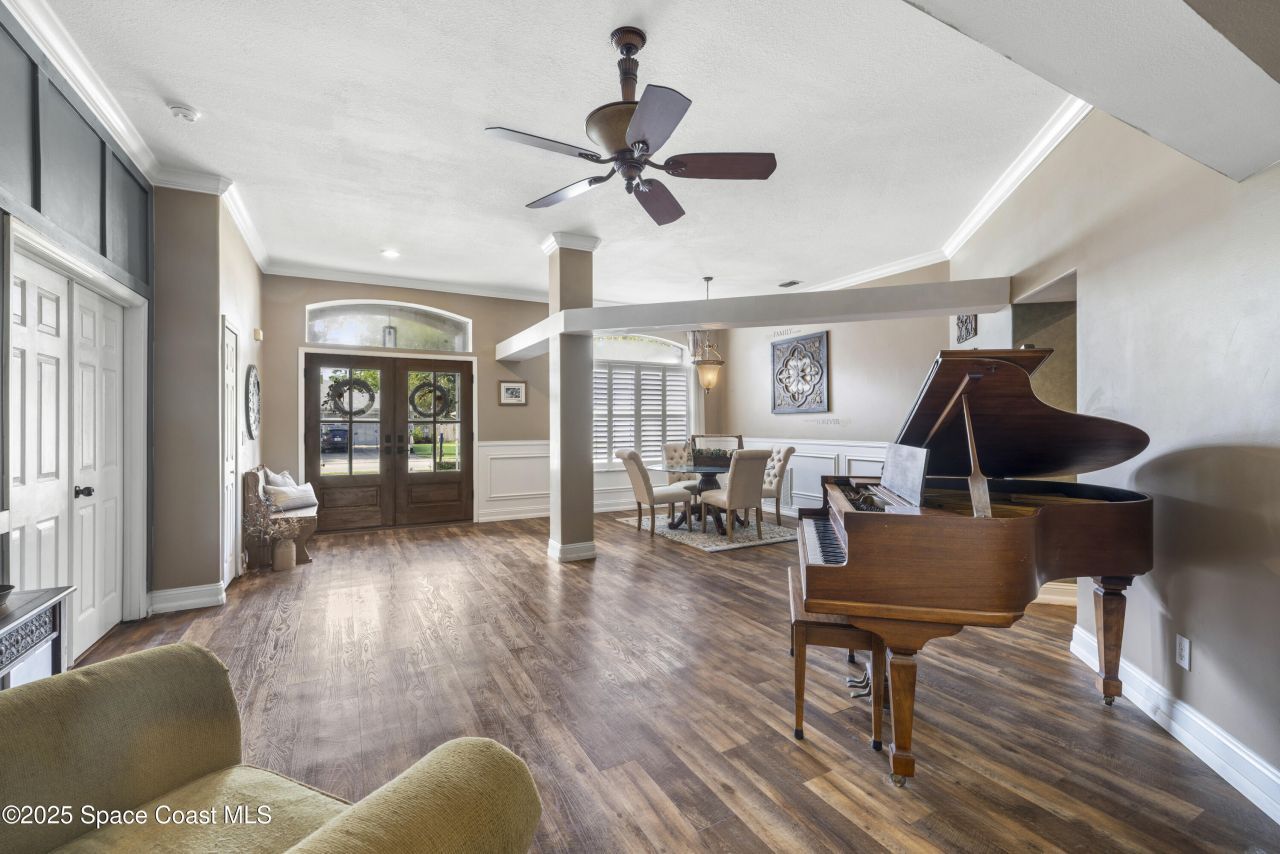 663 Sheridan Woods Drive , Melbourne, FL 32904 Photo