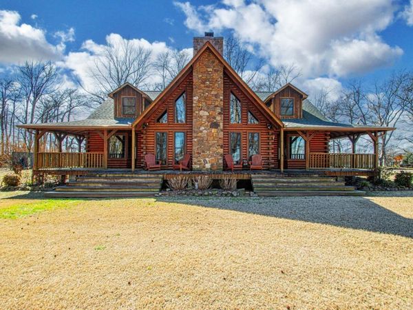 335 Old Dirt Road, England, AR 72046