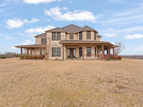 4520 S Nolan River Road , Cleburne, TX 76033