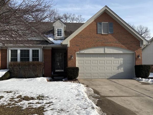 23739 N Park Drive, New Boston, MI 48164