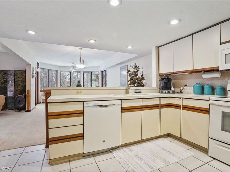 2178 Stone Creek Trail, Cuyahoga Falls, OH 44223 Photo 19