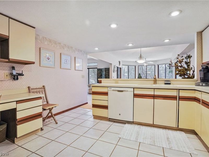 2178 Stone Creek Trail, Cuyahoga Falls, OH 44223 Photo 23