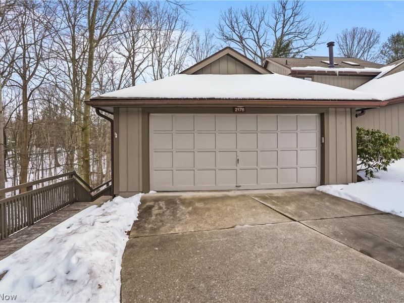 2178 Stone Creek Trail, Cuyahoga Falls, OH 44223 Photo 34