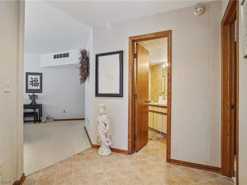 2178 Stone Creek Trail, Cuyahoga Falls, OH 44223 Photo 7