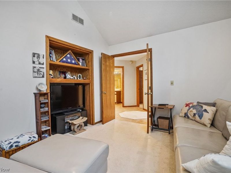 2178 Stone Creek Trail, Cuyahoga Falls, OH 44223 Photo 8