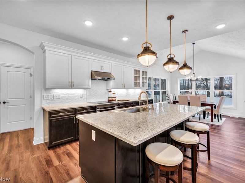 7598 Salida Road, Mentor on the Lake, OH 44060 Photo 8