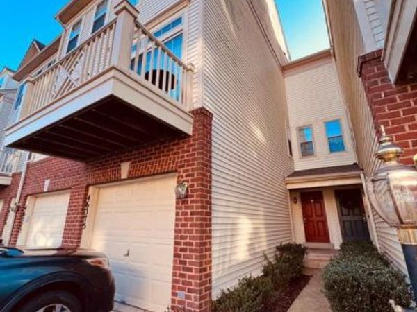 46375 PRYOR SQUARE, STERLING, VA 20165