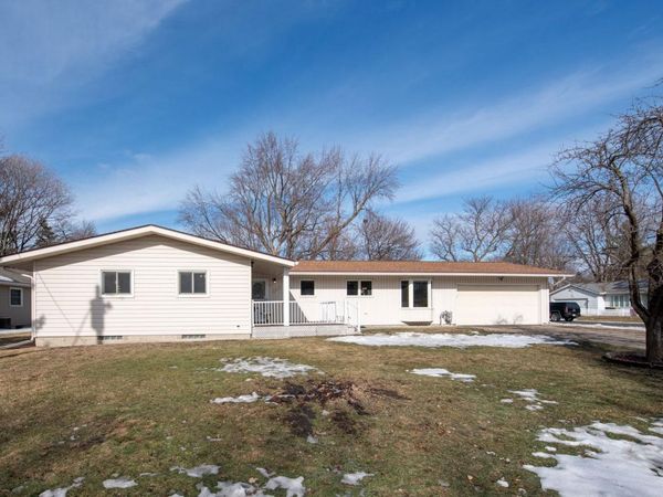 232 W Skyline Court, Mankato, MN 56001