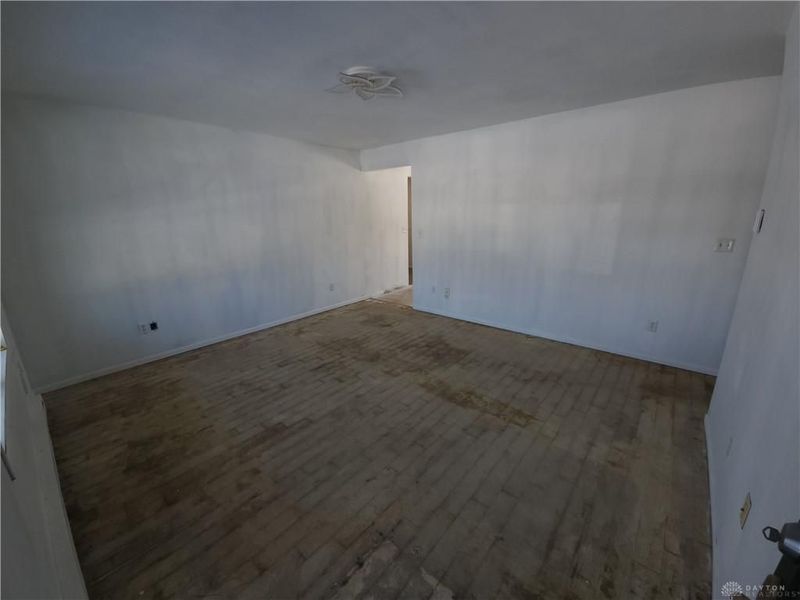 409 Chestnut Drive, Eaton, OH 45320 Photo 3