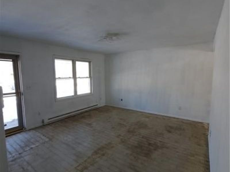 409 Chestnut Drive, Eaton, OH 45320 Photo 4