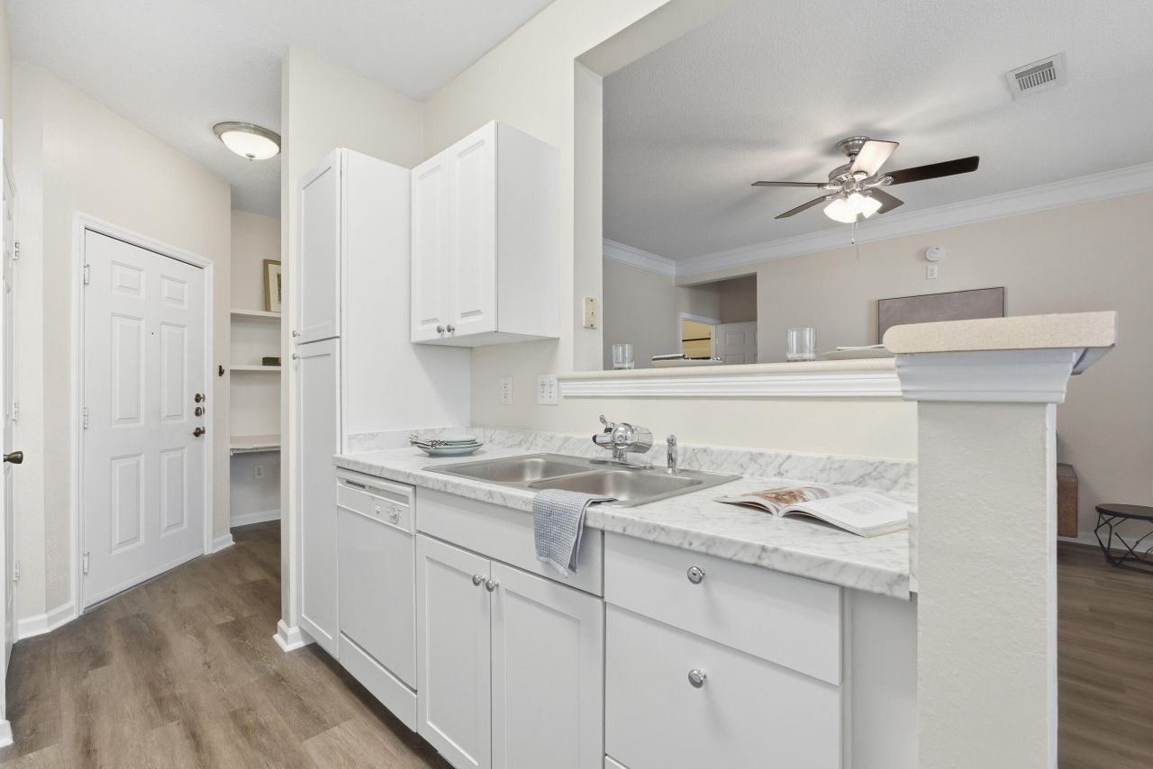 1514 Rosewood Lane Photo 12